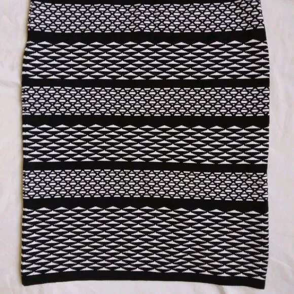 Cato Established 1946 Knit Sweater Skirt Black White Women's Size M - Picture 9 of 9